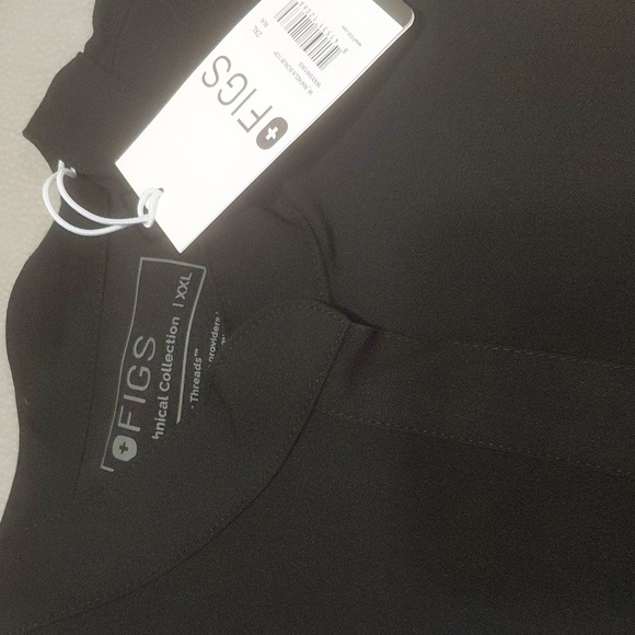 FIGS RAFAELA SCRUB TOP XXL - Picture 3 of 7